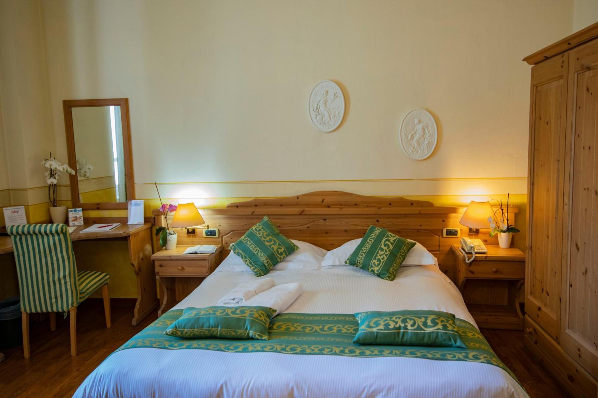 Hotel Imperina 3*